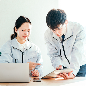 経験豊富な講師陣による実践的な解説と手厚いサポート体制